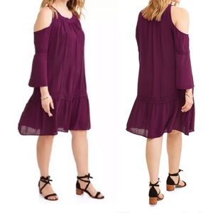 💋Plus Sz peasant cold shoulder dress💕